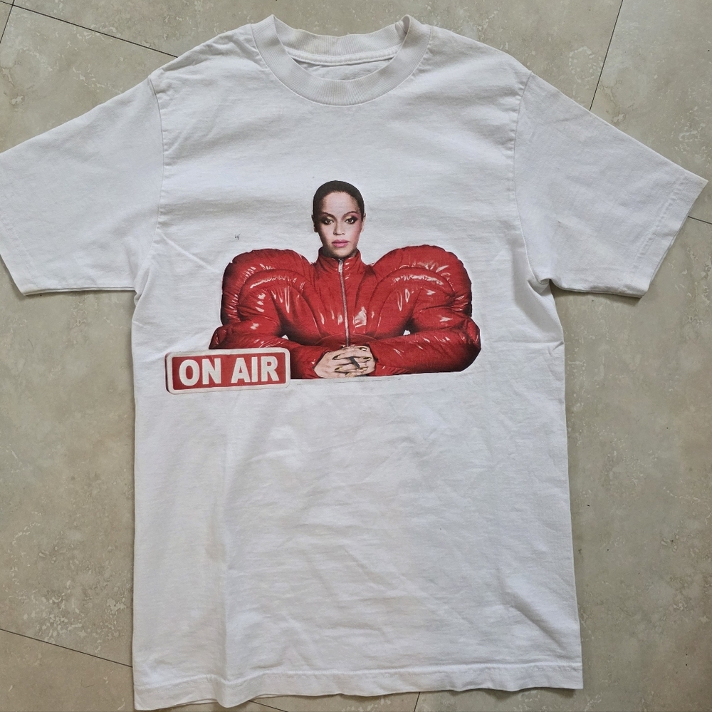 Beyonce Renaissance On Air Official merch S